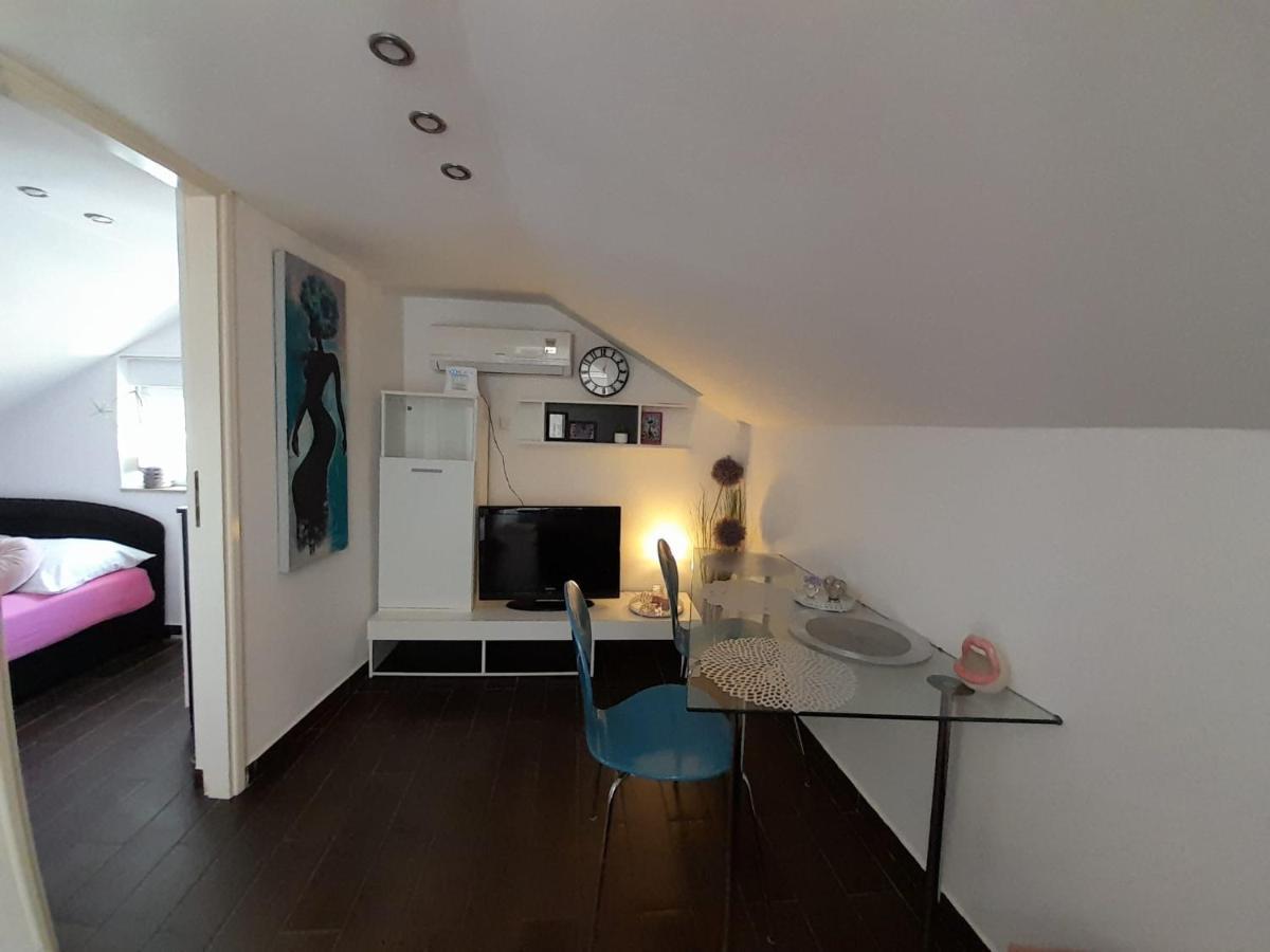 Apartman Mare Appartamento Zara Esterno foto
